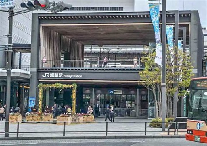 大阪駅から姫路駅：新快速・特急の選び方と乗り換え完全ガイド